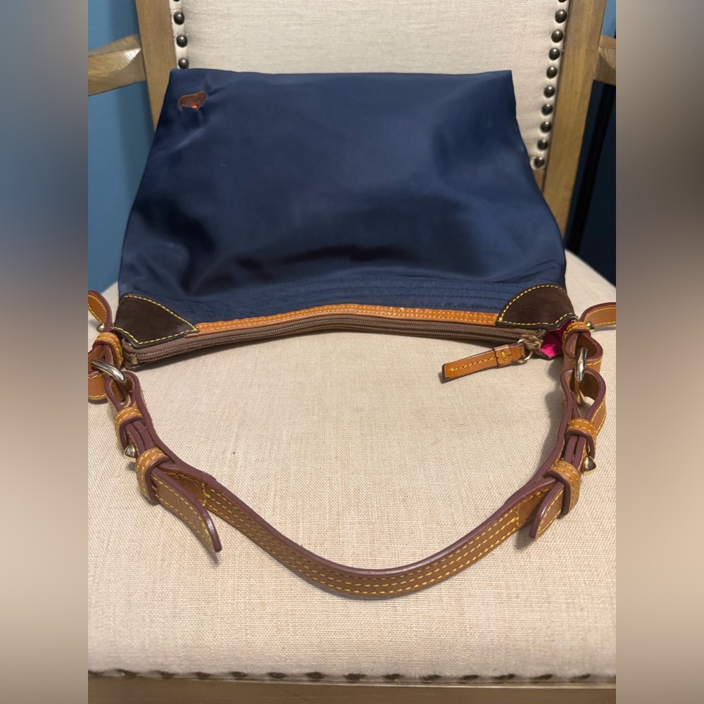 Dooney & Bourke Vintage Navy and Brown Nylon Shoulder Bag - Picture 3 of 14